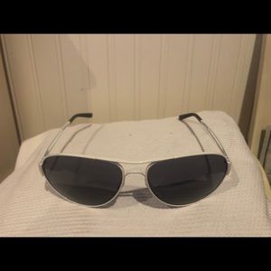Oakley aviator shapes sunglasses